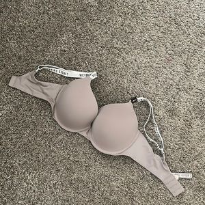 PINK Victoria’s Secret bra